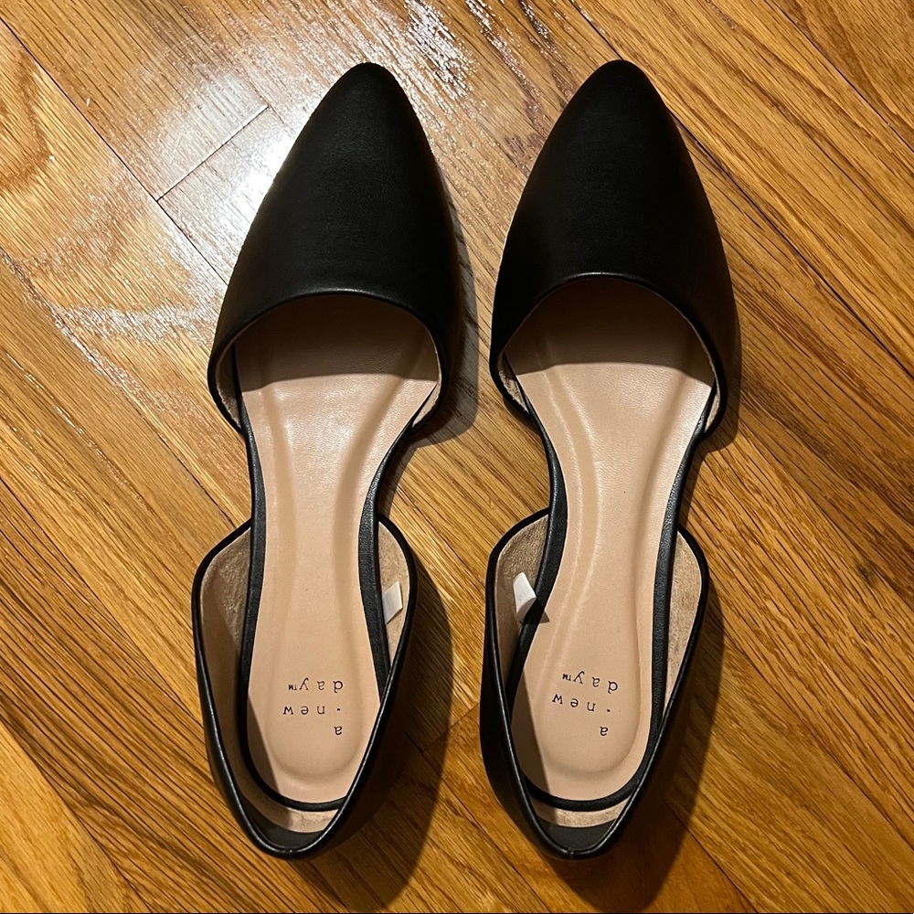 black flat shoes